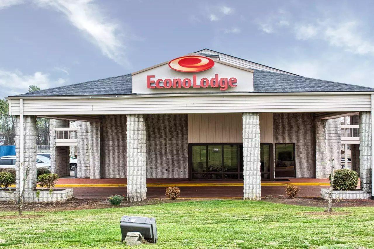 Econo Lodge Richmond Exterior photo