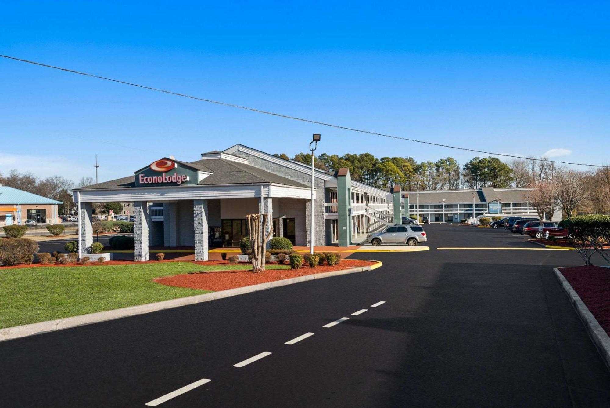 Econo Lodge Richmond Exterior photo